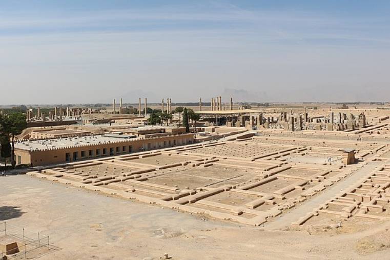 potret Persepolis (commons.wikimedia.org/Bernard Gagnon)
